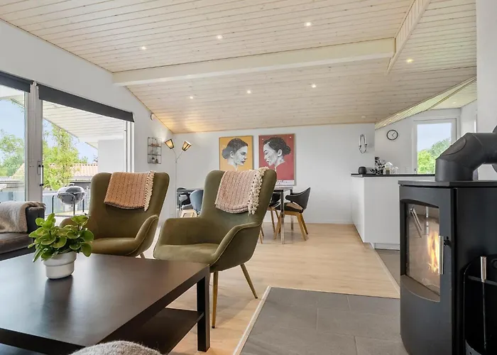 3 Bedroom Stunning In Vakantiehuis *