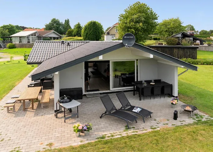 Vakantiehuis 3 Bedroom Stunning In Hejls